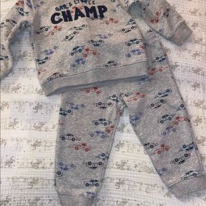 Little boy 18mo sweatpants and sweatshirt set from Carter’s